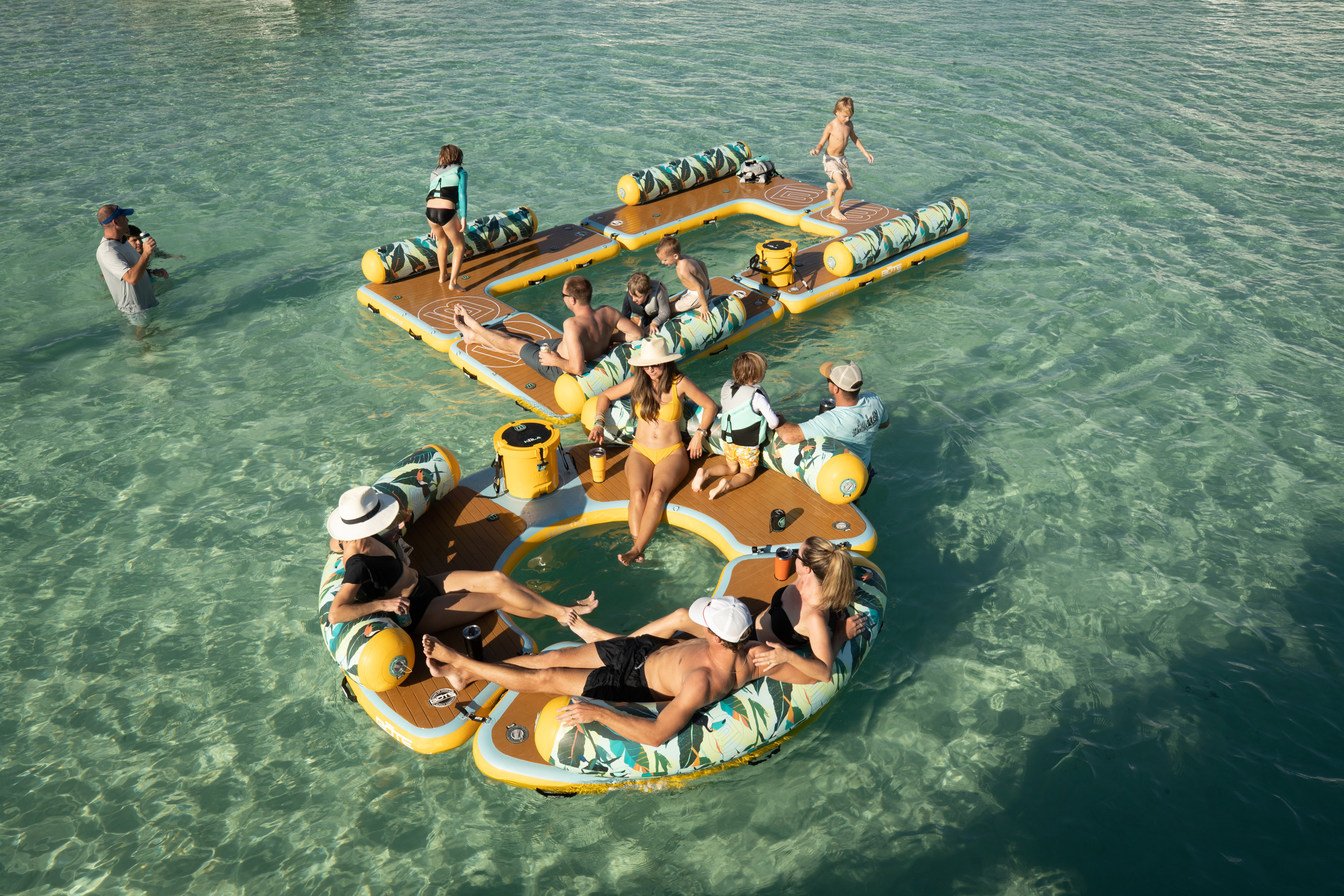 Group on water with DAB gear