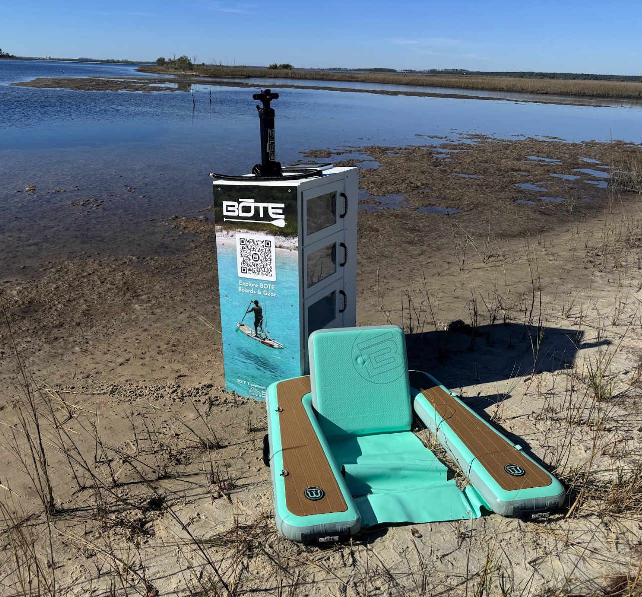 Beach resort location for DAB locker